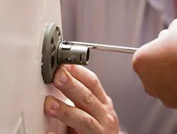 Security Locksmith Services Newtown, PA 215-254-6528 - 18-Emergency-Opening
